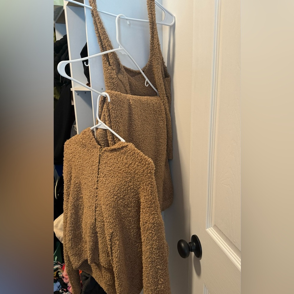 Skims cozy knit drawstring legging(l/xl), zip up hoodie (l/xl) &tank set(2x/3x)
